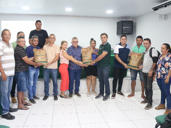 LANÇAMENTO E ENTREGA DAS SEMENTES PARA O PROGRAMA OURO BRANCO